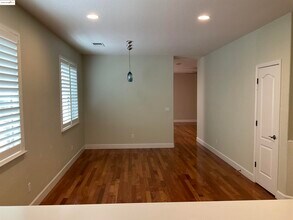 5249 Sungrove Way in Antioch, CA - Building Photo - Building Photo