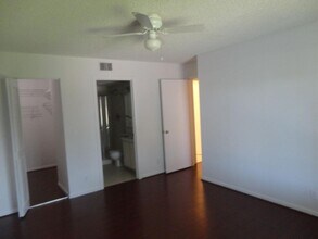 714 Sunny Pine Way in Greenacres, FL - Building Photo - Building Photo