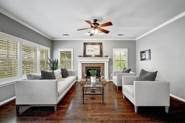 6304 Indian Canyon Dr in Austin, TX - Building Photo - Building Photo