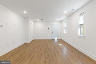 1335 N Marston St in Philadelphia, PA - Building Photo - Building Photo