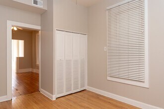 2024 W Augusta Blvd, Unit J08P in Chicago, IL - Building Photo - Building Photo