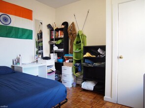 1576 Tremont St, Unit 2 in Boston, MA - Foto de edificio - Building Photo