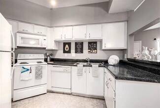 3995 Eldridge Pkwy in Houston, TX - Building Photo - Building Photo