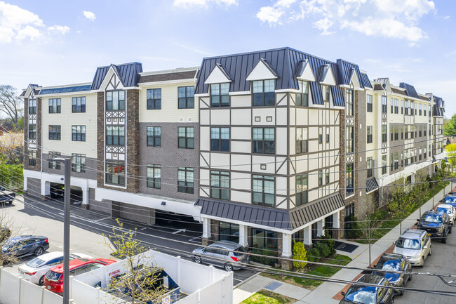 The Promenade at Lynbrook