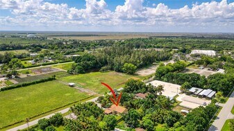 5130 SW 208th Ln in Southwest Ranches, FL - Building Photo
