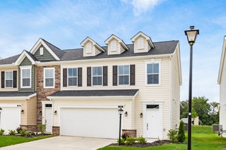 313 Lenell Lp in Delaware, OH - Foto de edificio - Building Photo