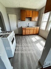 1011 E 140th St in Cleveland, OH - Foto de edificio - Building Photo