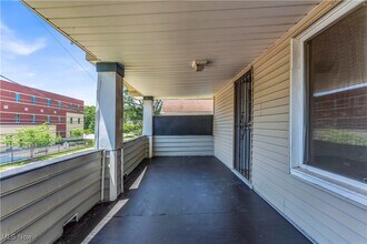 7902 Halle Ave in Cleveland, OH - Building Photo - Building Photo