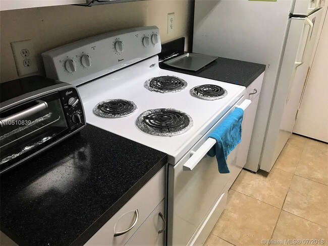 9999 Summerbreeze Dr-Unit -316 in Sunrise, FL - Building Photo - Building Photo