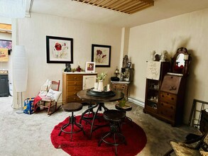 160 N Main St in Wellsville, NY - Foto de edificio - Building Photo