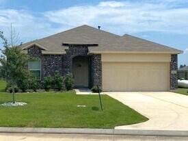 1435 Alice Dr in Beaumont, TX - Building Photo