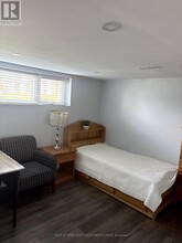 3489 Queenston Dr in Mississauga, ON - Building Photo - Building Photo
