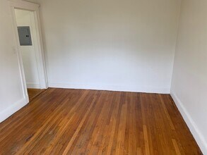 1179 Boylston St, Unit 49 in Boston, MA - Foto de edificio - Building Photo