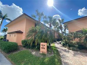 1516 Mainsail Dr-Unit -2 in Naples, FL - Foto de edificio