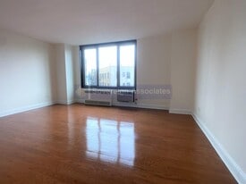 3333 Broadway in New York, NY - Building Photo