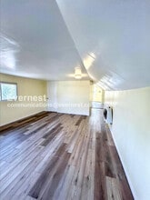 3391 W 117th St in Cleveland, OH - Foto de edificio - Building Photo