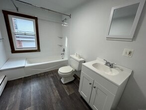 22 Mountainville Rd in Danbury, CT - Building Photo - Building Photo