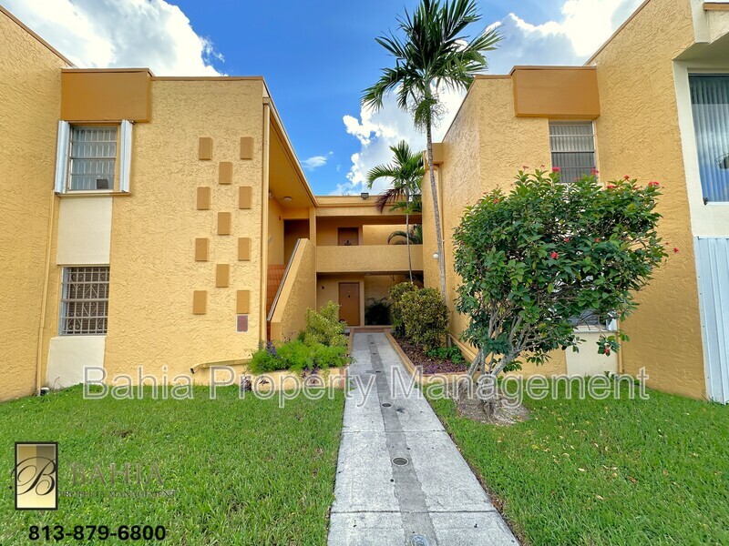 9340 W Flagler St in Miami, FL - Building Photo