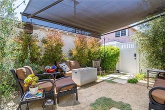 211 St Joseph Ave in Long Beach, CA - Building Photo - Building Photo