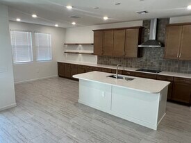 9817 S 12th St in Phoenix, AZ - Building Photo