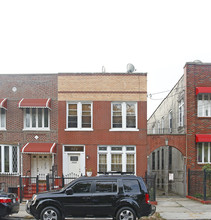 924 New Lots Ave in Brooklyn, NY - Building Photo - Building Photo