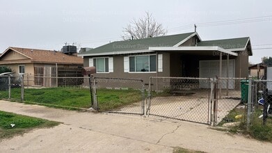 515 Lincoln Ave in Bakersfield, CA - Building Photo - Building Photo