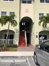 260 NW 109th Ave in Miami, FL - Building Photo - Building Photo