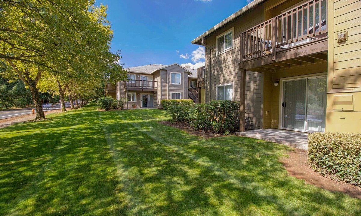 Pioneer Ridge Apartments in Oregon City, OR - Building Photo