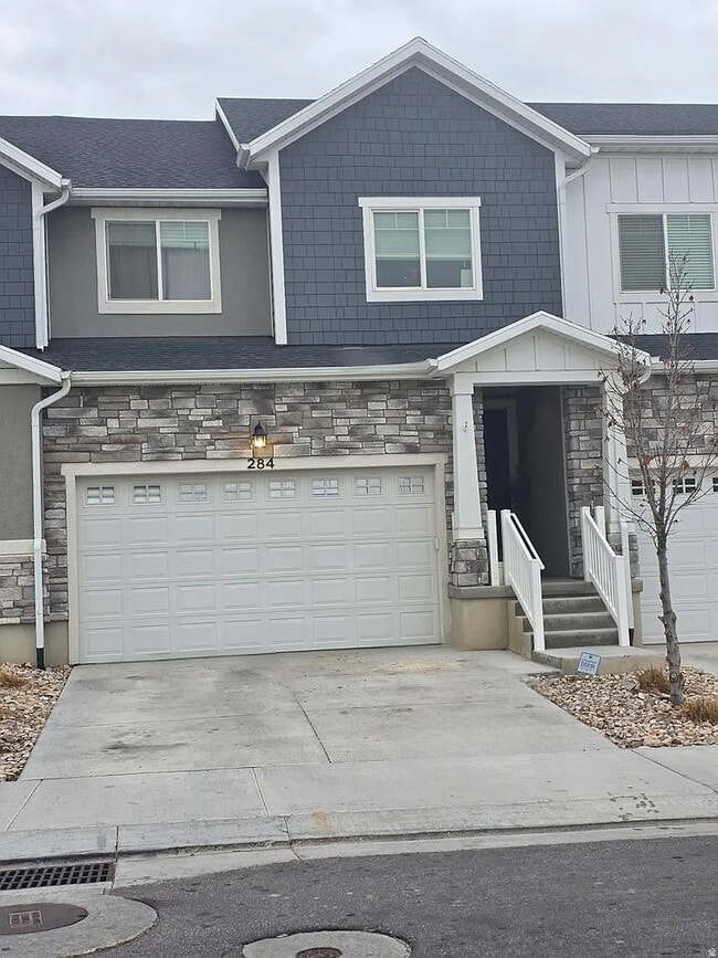 property at 284 Eaglewood Dr