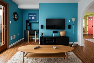 2031 Fairview Ave E in Seattle, WA - Building Photo - Building Photo