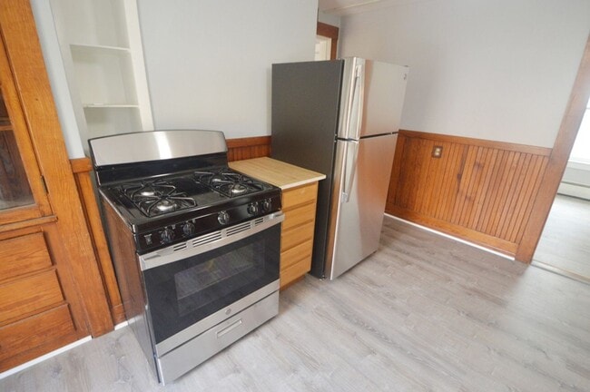 38 Cascade St in Fitchburg, MA - Building Photo - Building Photo