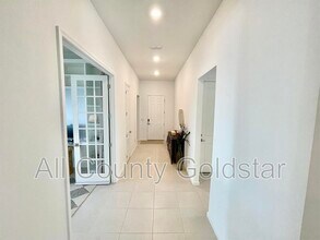 29248 Coral Harbour Dr in Englewood, FL - Building Photo - Building Photo