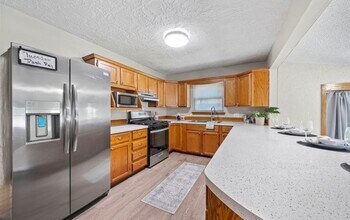 1815 N Woolsey Ave in Fayetteville, AR - Building Photo - Building Photo