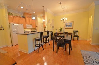 200 River Landing Dr-Unit -107D in Charleston, SC - Building Photo - Building Photo