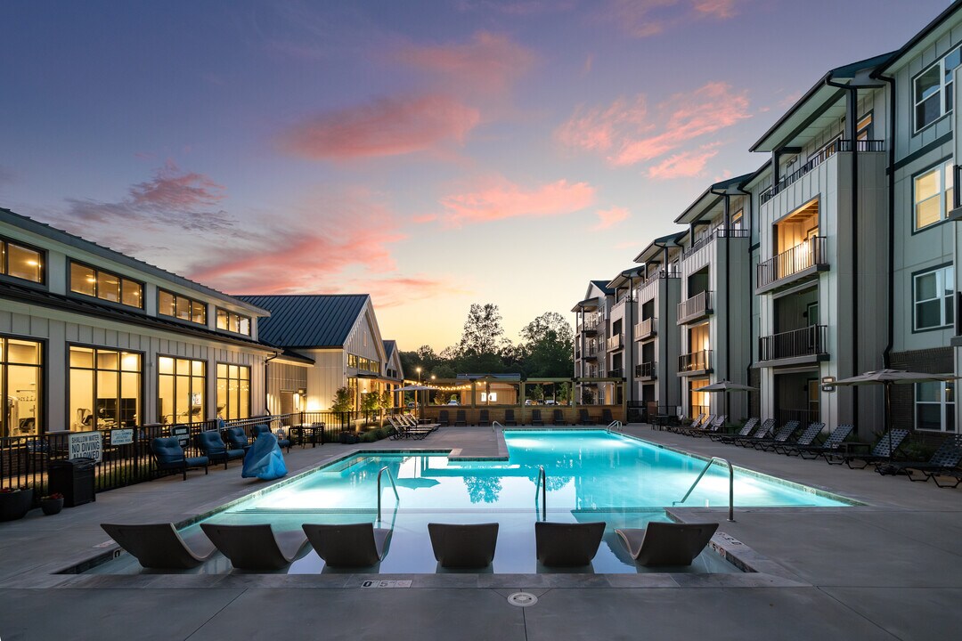 Abberly Liberty Crossing in Charlotte, NC - Building Photo