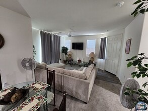 2724 Meadowbrook Dr in Imperial, CA - Building Photo - Building Photo
