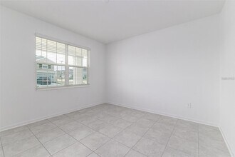 1121 Deepwater Cir in Eagle Lake, FL - Foto de edificio - Building Photo