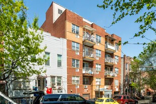 755 40th St in Brooklyn, NY - Building Photo