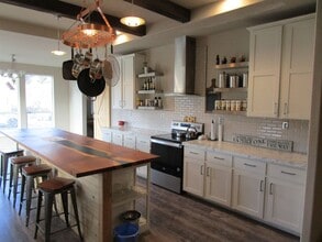 10609 Lazy Back Ln in Prineville, OR - Building Photo - Building Photo