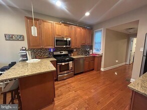 530 N 15th St in Philadelphia, PA - Building Photo - Building Photo