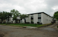 Grigsby Square in Dallas, TX - Building Photo - Building Photo