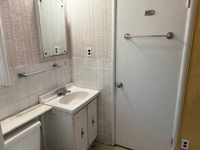 4639 James Ave in Castro Valley, CA - Building Photo - Building Photo