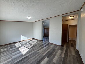 2006 S 2nd St in Norfolk, NE - Building Photo - Building Photo