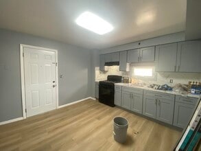 468 Avenue A in Bayonne, NJ - Building Photo - Building Photo