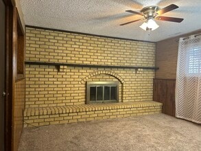 5890 Del Paz Dr, Unit Basement in Colorado Springs, CO - Foto de edificio - Building Photo