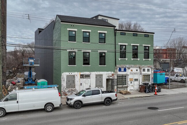 510 W Liberty St in Cincinnati, OH - Foto de edificio - Building Photo