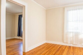 118 W 36th St in Savannah, GA - Building Photo - Building Photo