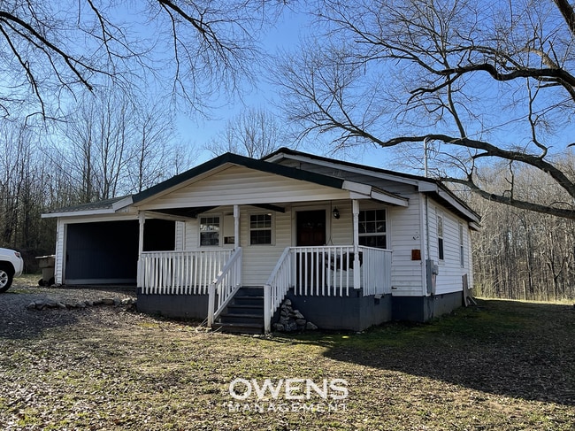 property at 4123 Jim Hood Rd