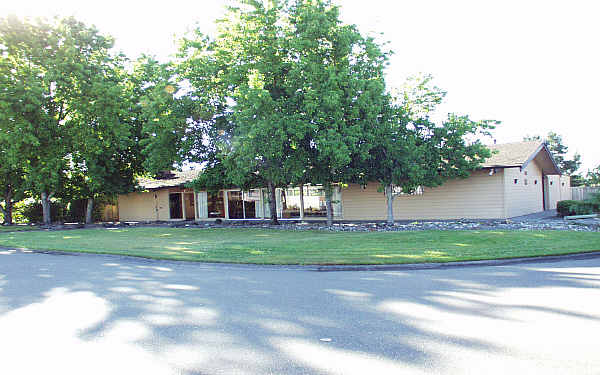 Coddingtown Mobile Estates in Santa Rosa, CA - Building Photo - Building Photo