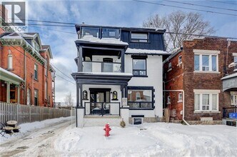 22 Grant Ave in Hamilton, ON - Building Photo - Building Photo